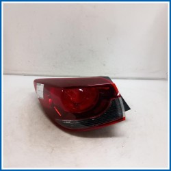 Fanale est. post. sx. MAZDA 2 III
