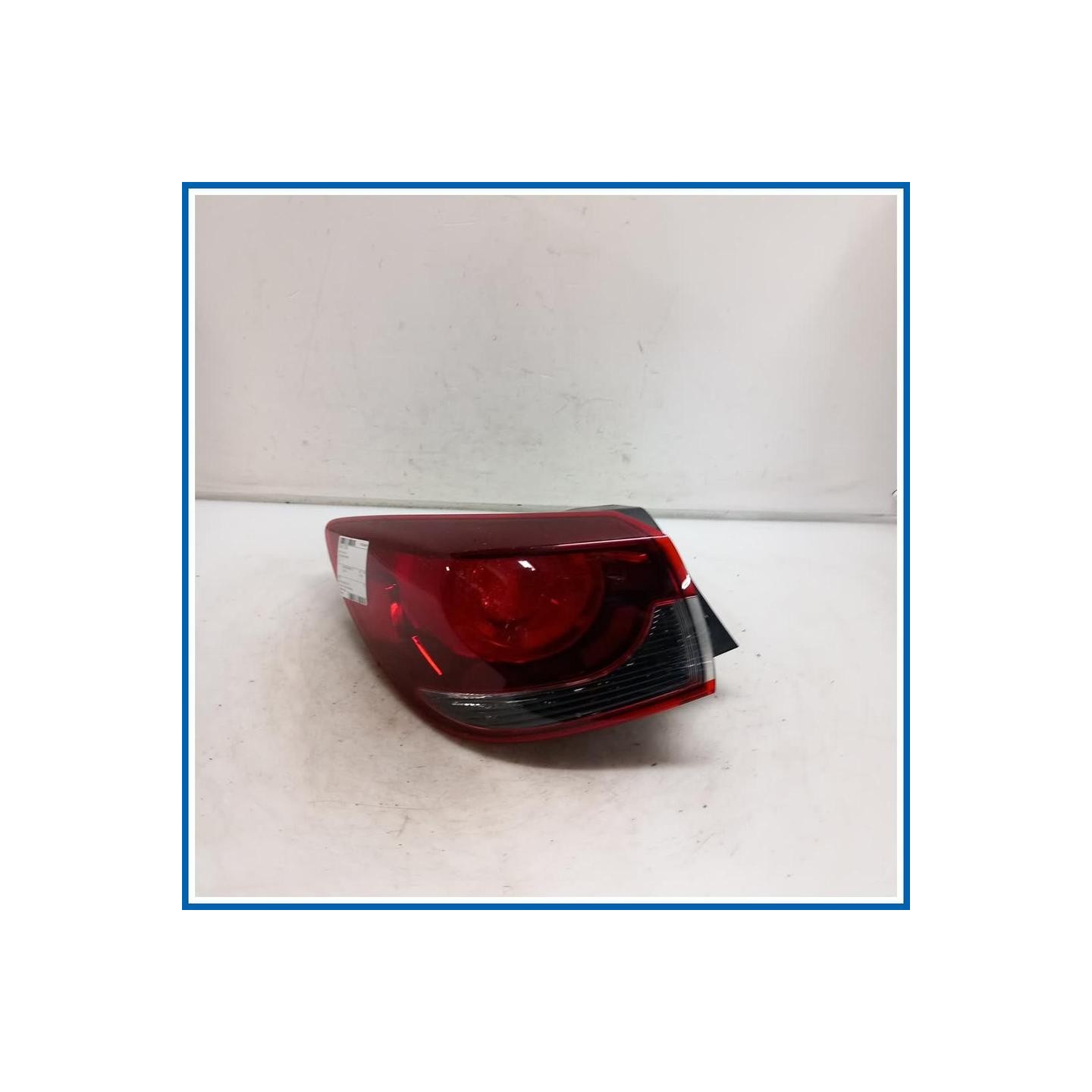 Fanale est. post. sx. MAZDA 2 III