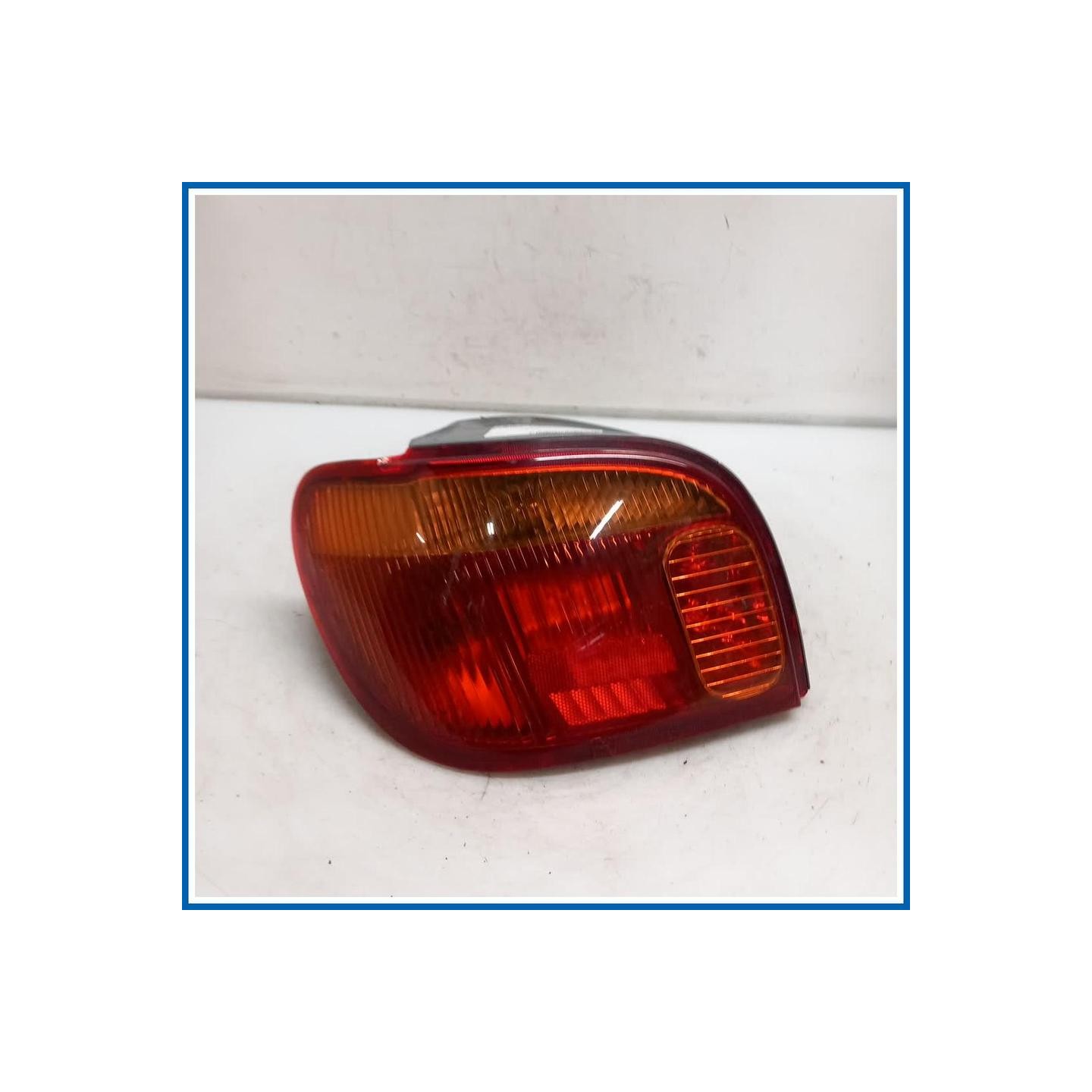 Fanale post. sx. TOYOTA Yaris (France ) I