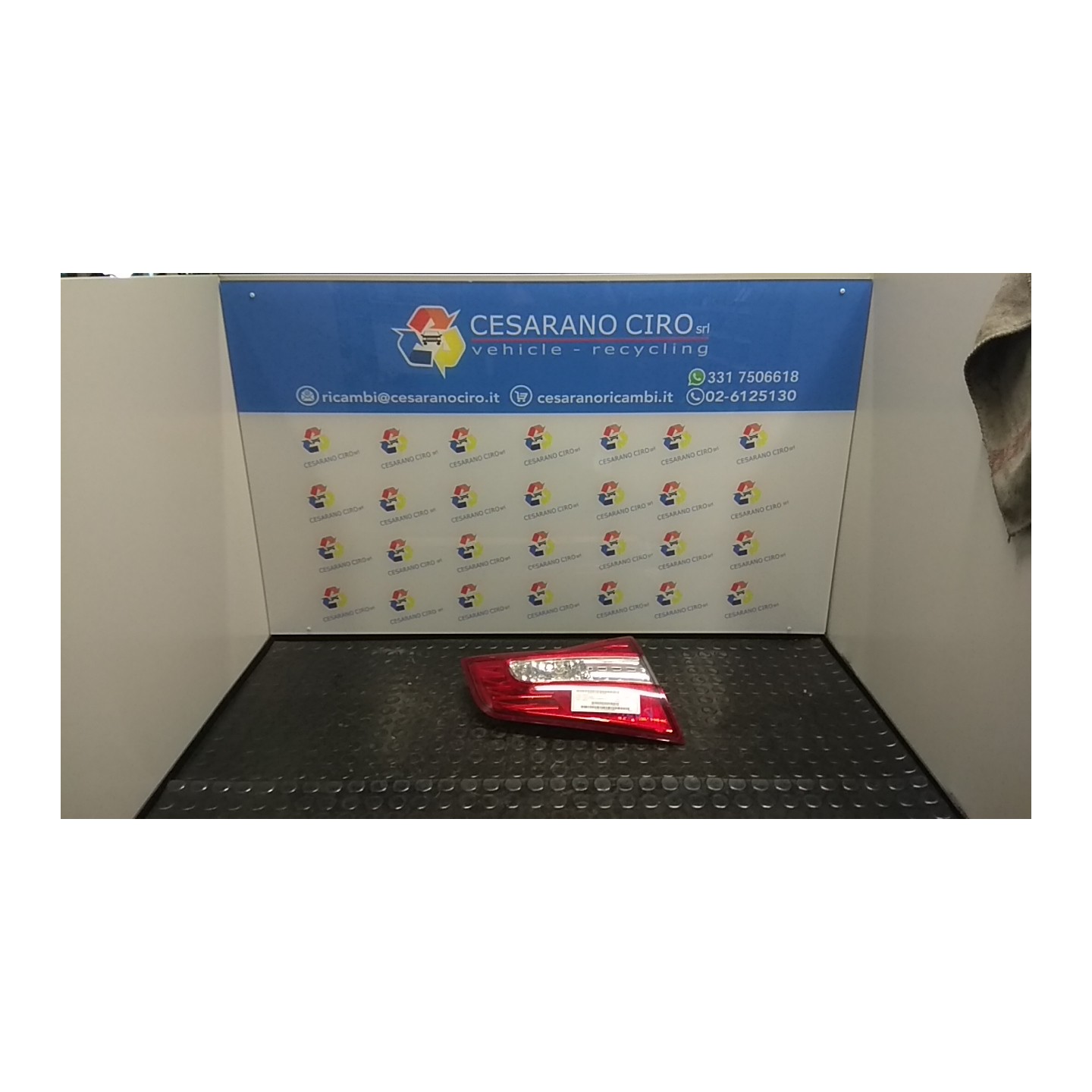 FANALE POST. PARTE INT. SX. 013 RENAULT KOLEOS (05/08-) M9RG8 26555JY05A