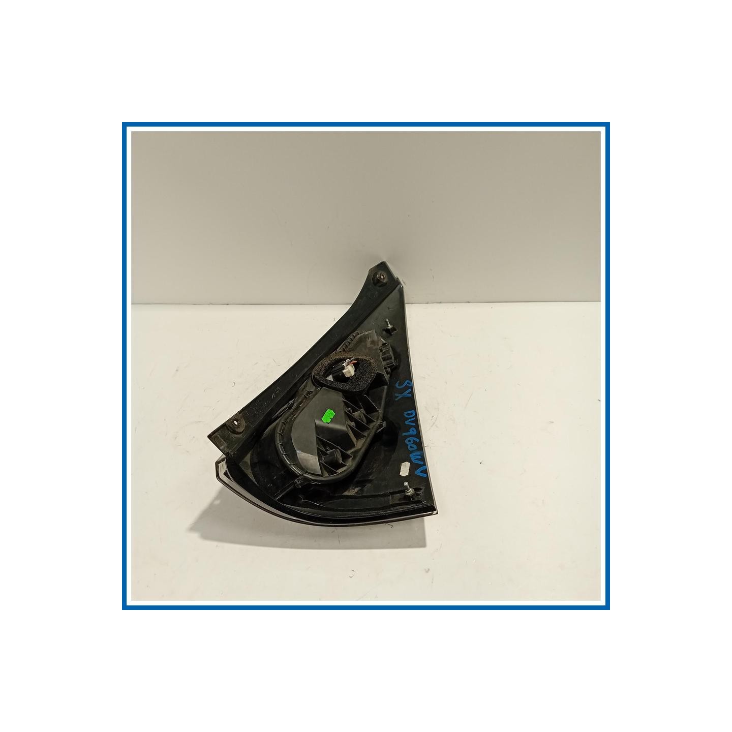 Fanale post. sx. CON PORTALAMPADA FONDO NERO CITROEN C1 (05/05>04/14