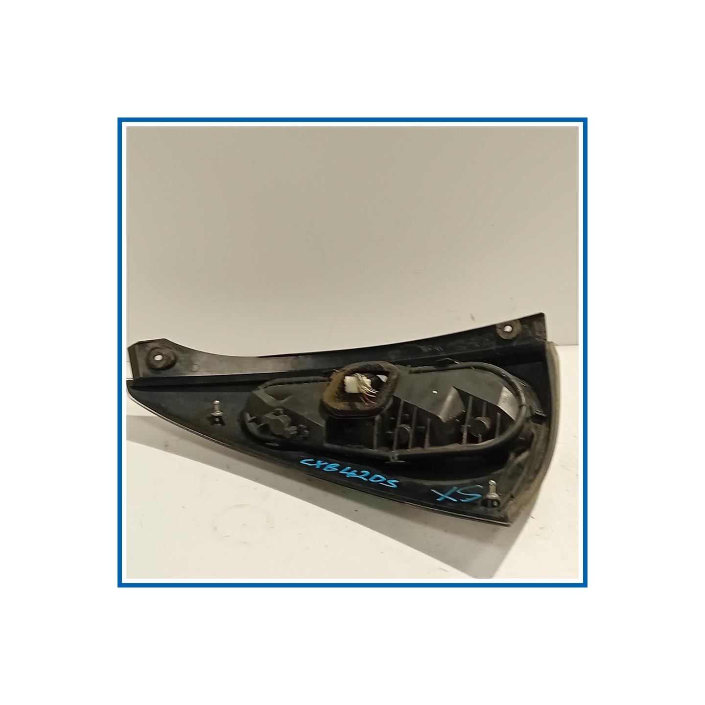 Fanale post. dx.FONDO NERO CON PORTALAMPADA E CONNETTORE CITROEN C1 (05/05>04/14
