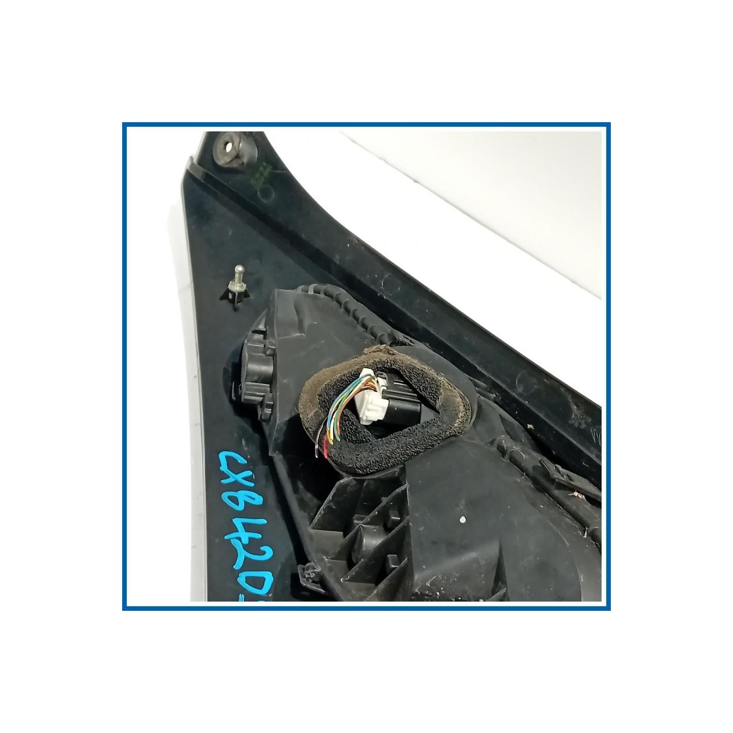 Fanale post. dx.FONDO NERO CON PORTALAMPADA E CONNETTORE CITROEN C1 (05/05>04/14