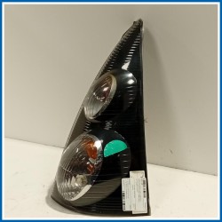 Fanale post. dx.CON PORTALAMPADA E CONNETTORE ESTERNO FONDO NERO CITROEN C1 (05/05>04/14
