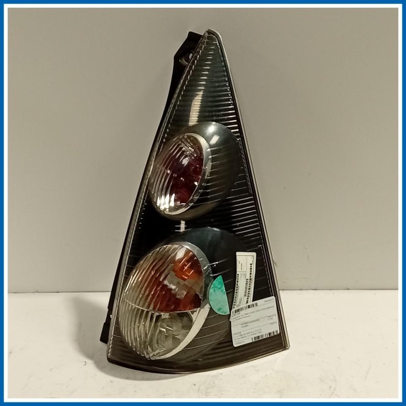 Fanale post. dx.FONDO NERO CON PORTALAMPADA CITROEN C1 (05/05>04/14