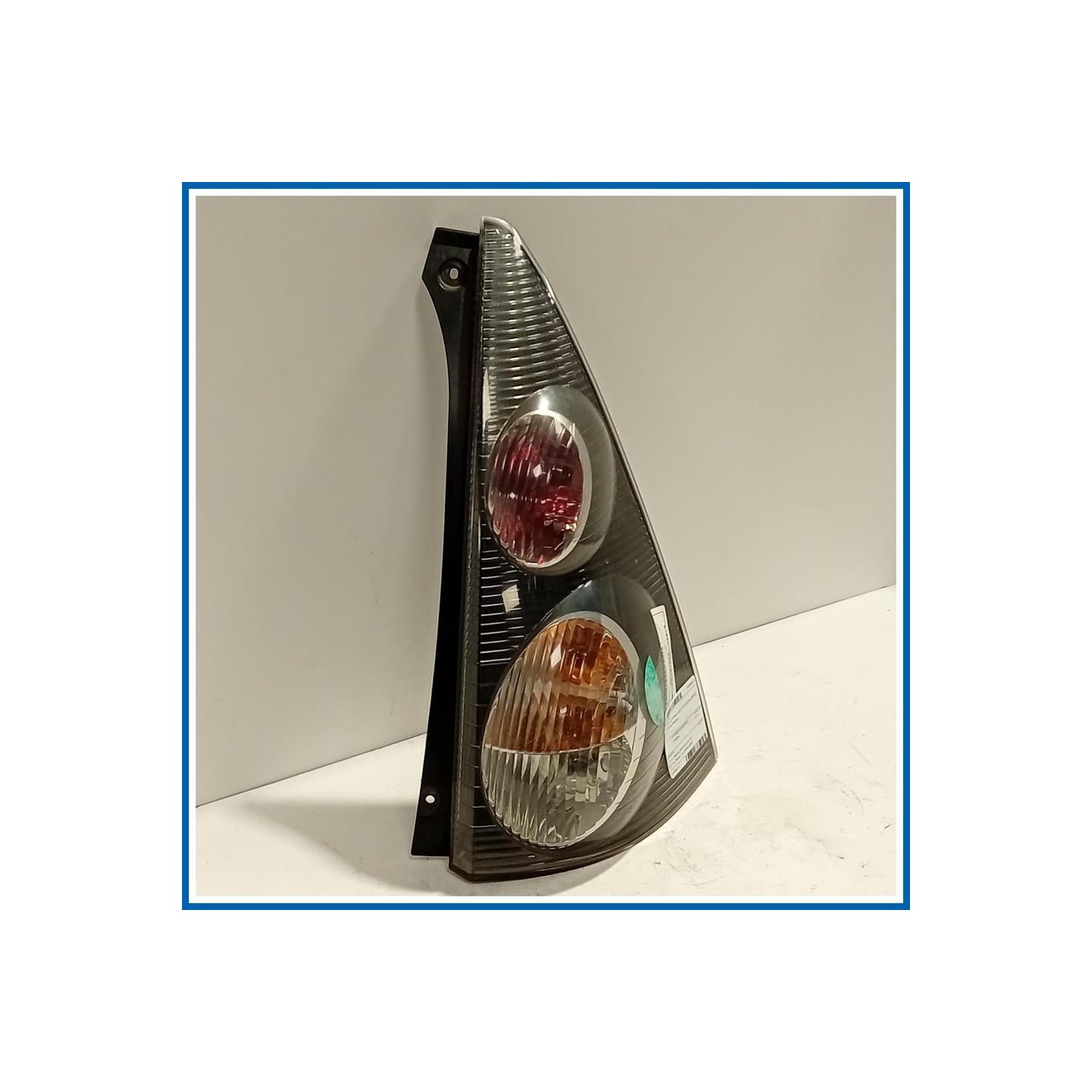 Fanale post. dx.FONDO NERO CON PORTALAMPADA CITROEN C1 (05/05>04/14