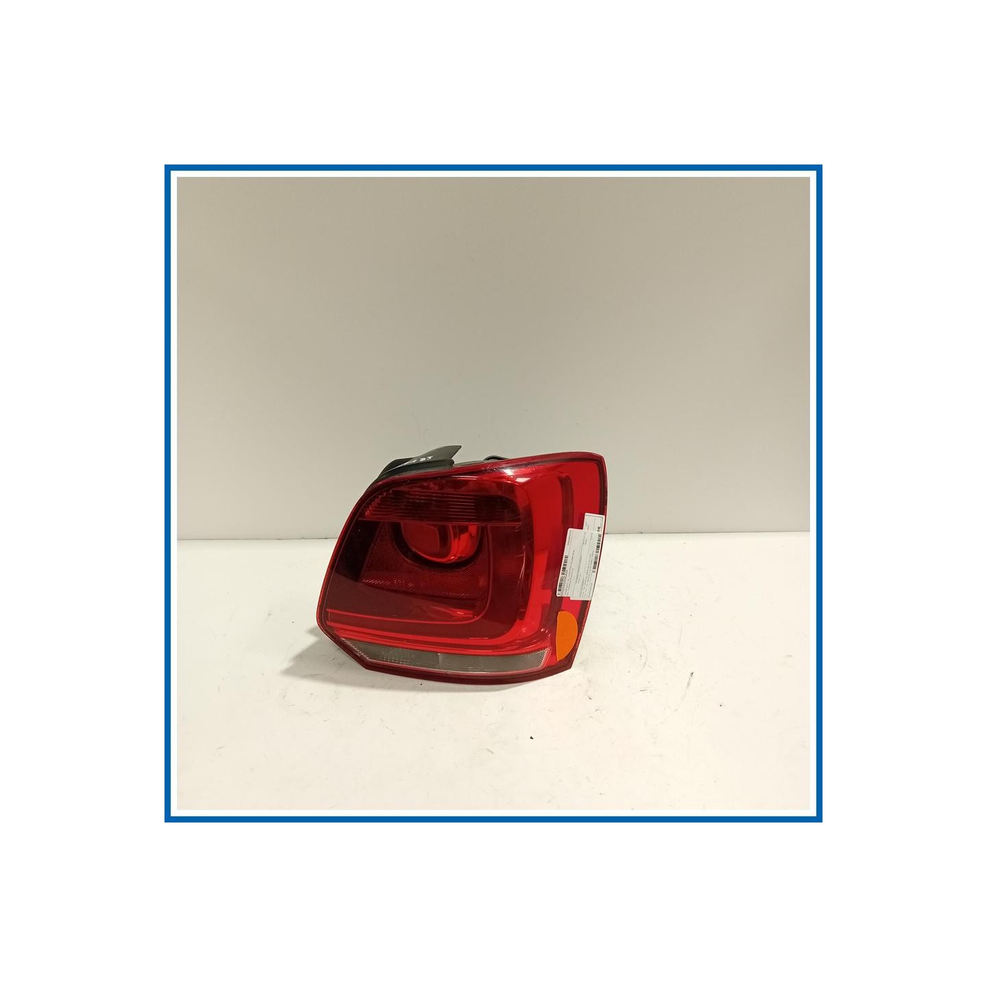 Fanale post. dx. CON PORTALAMPADA VOLKSWAGEN POLO (6R) (05/09>10/14