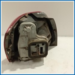 Fanale post. dx. CON PORTALAMPADA VOLKSWAGEN POLO (6R) (05/09>10/14