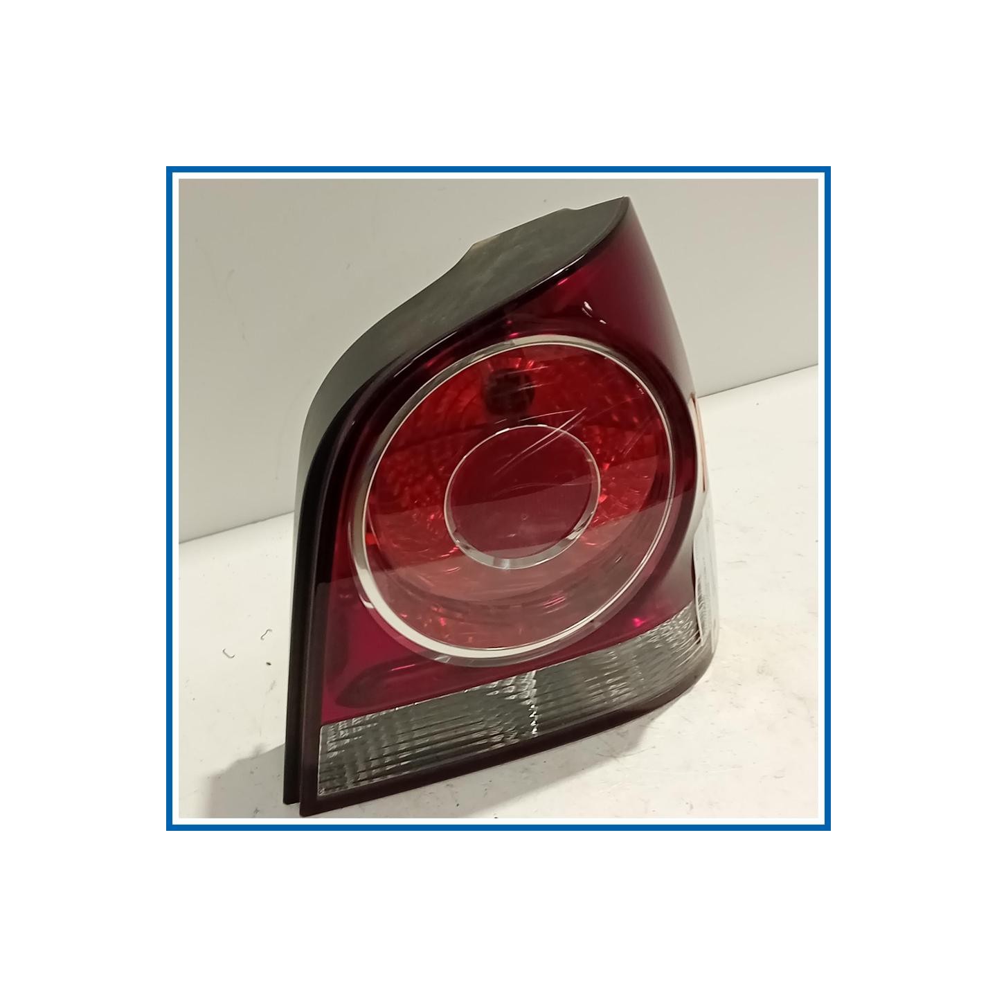 Fanale post. dx. CON PORTALAMPADA VOLKSWAGEN Polo V