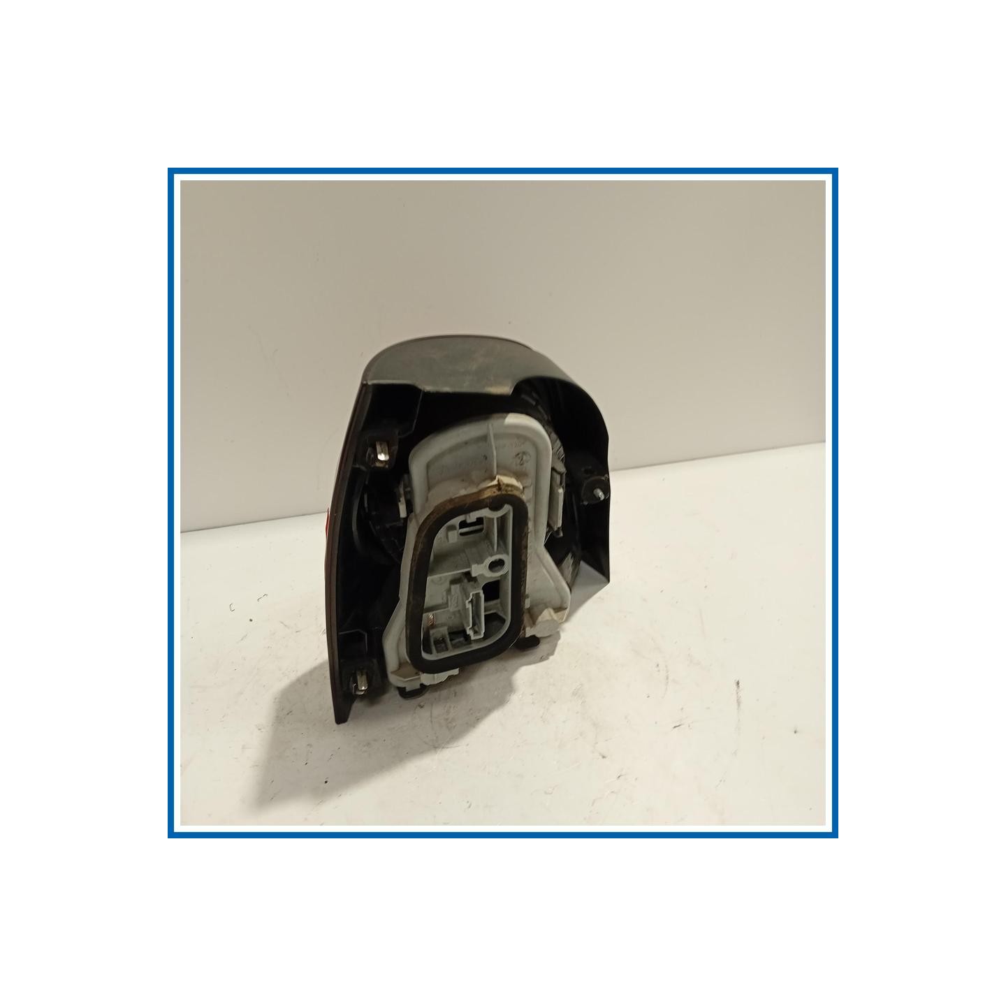 Fanale post. dx. CON PORTALAMPADA VOLKSWAGEN Polo V