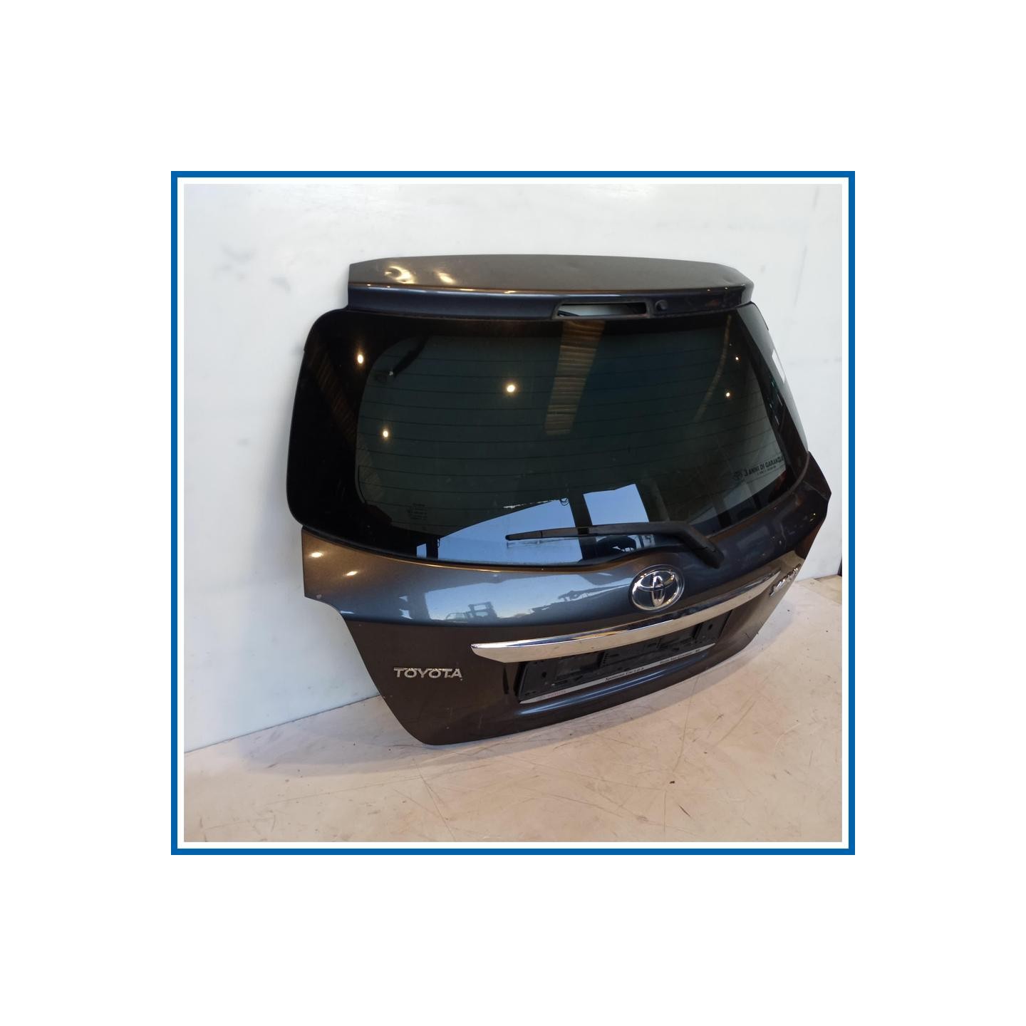 Portello post. TOYOTA Yaris IV