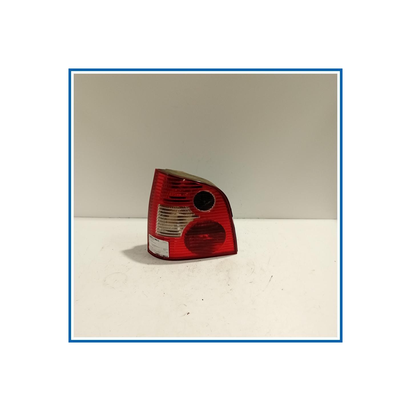 Fanale post. sx. VOLKSWAGEN POLO (9N) (10/01>03/05