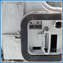 Fanale post. dx.CON PORTALAMPADA VOLKSWAGEN POLO (6R) (05/09>10/14