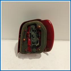 Fanale post. sx. CON PORTALAMPADA VOLKSWAGEN POLO 3A SERIE (11/94>09/01