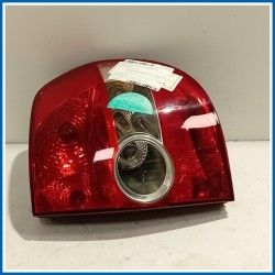 fanale post. dx. CON PORTALAMPADA E CONNETTORE  VOLKSWAGEN FOX (5Z) (04/05>07/11