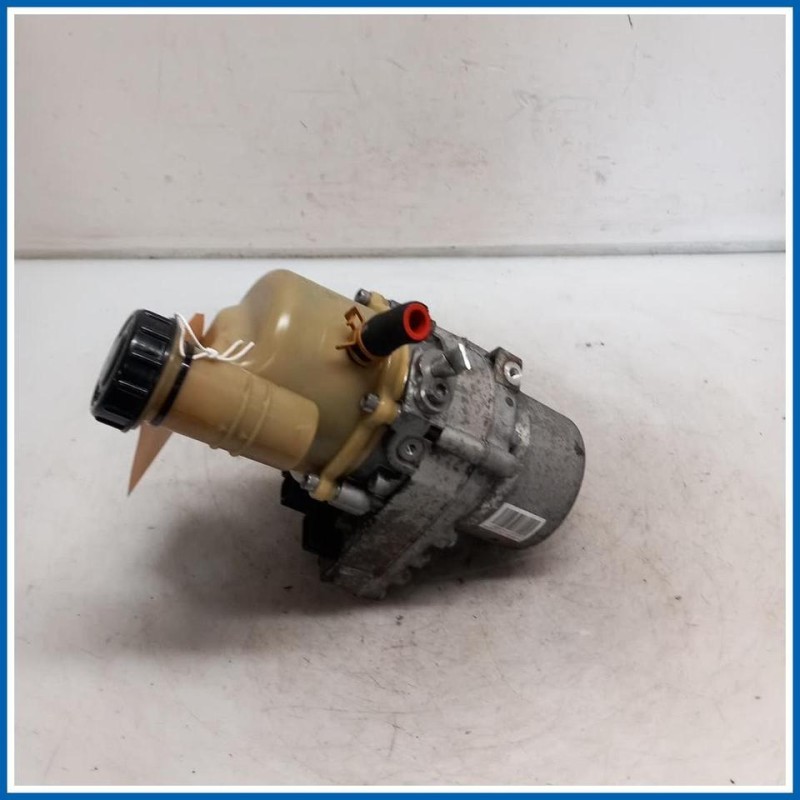 Pompa servosterzo DACIA Sandero II