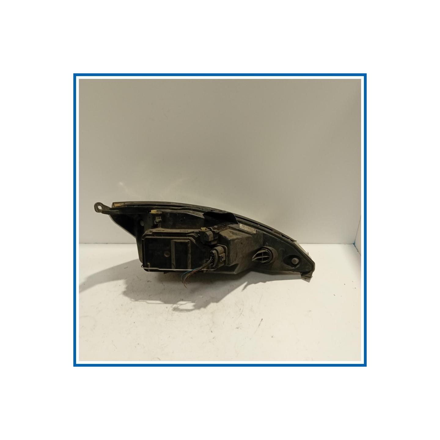 Proiettore ant. sx. FORD FOCUS (CAK) (10/01>04/05