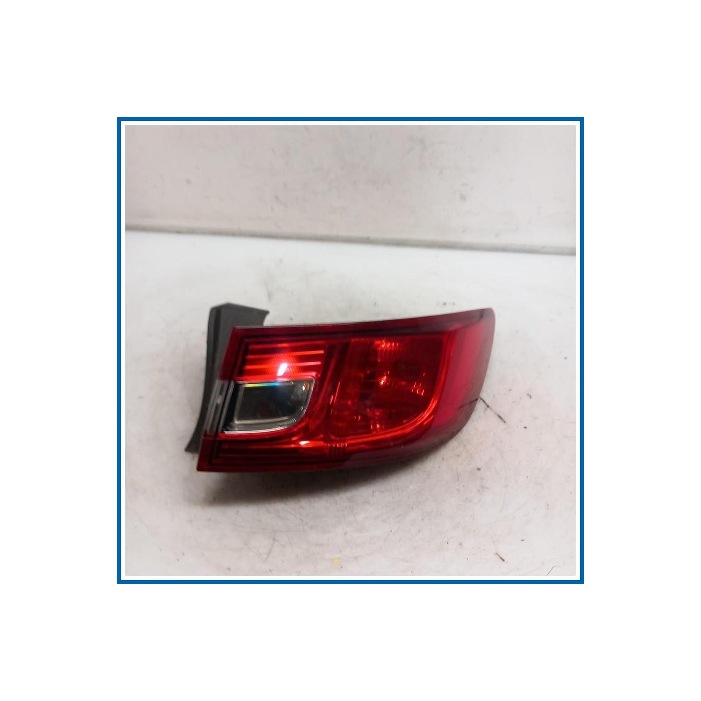 Fanale est. post. dx. RENAULT Clio IV