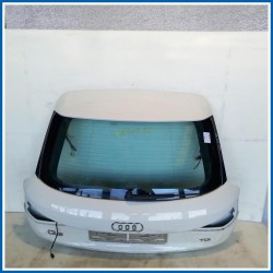 Portello . | post. AUDI Q3 8UG