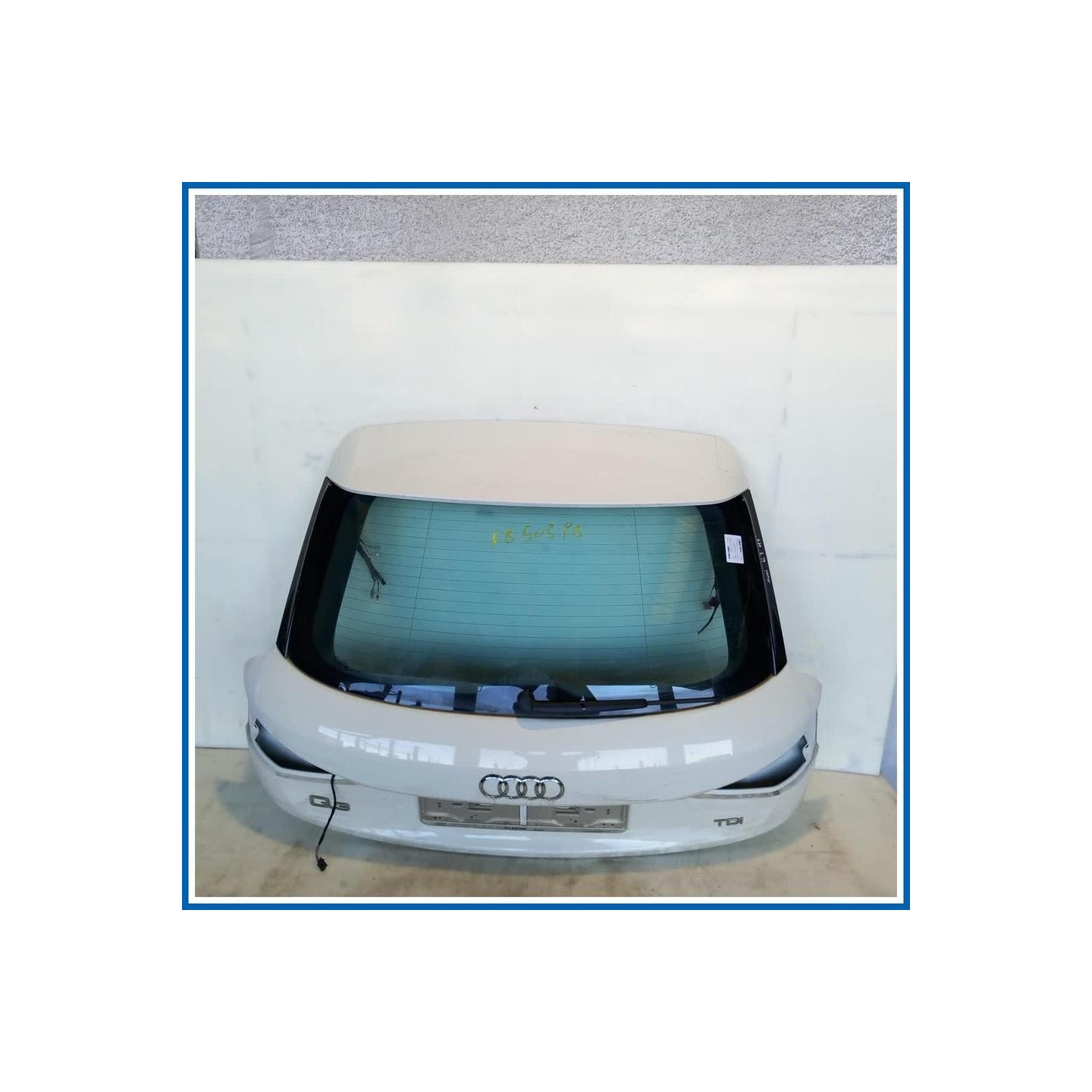 Portello . | post. AUDI Q3 8UG