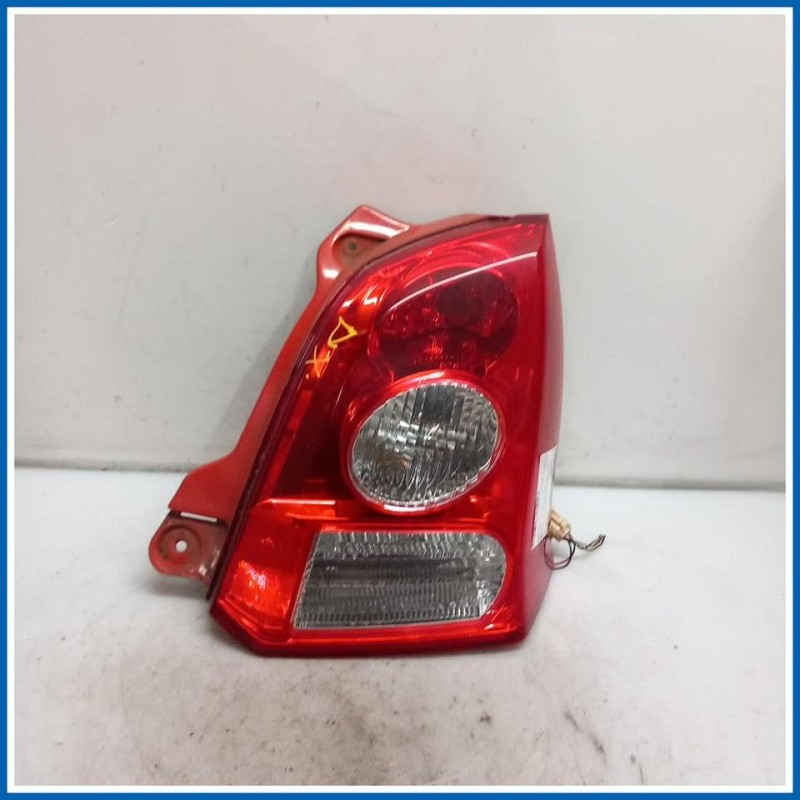 Fanale post. dx. NISSAN Pixo