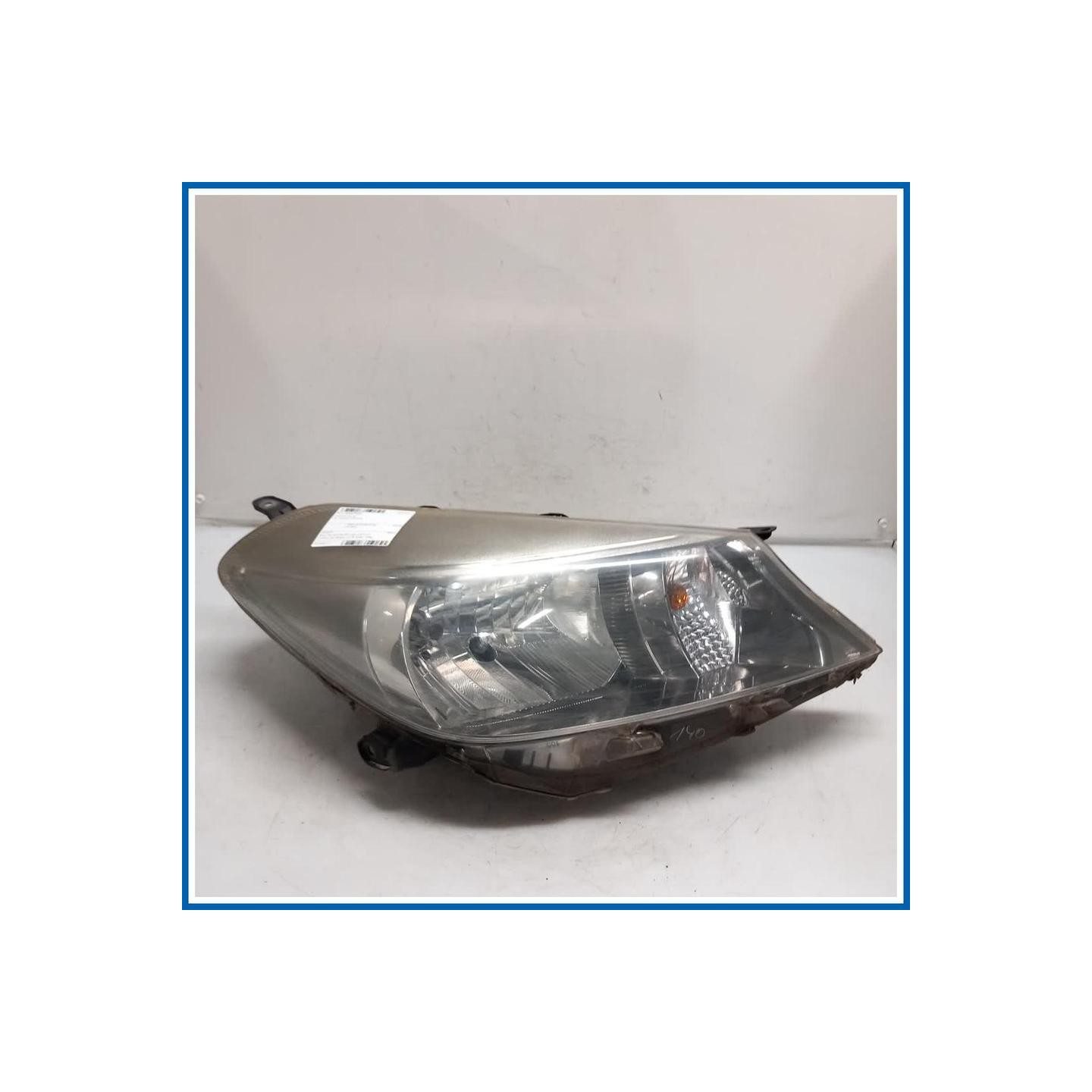 Proiettore ant. dx. TOYOTA Yaris IV