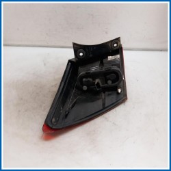 Fanale est. post. dx. NISSAN Qashqai I