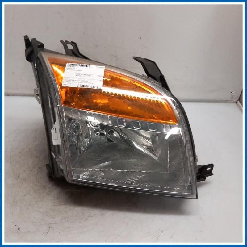 Proiettore ant. dx. FORD Fusion