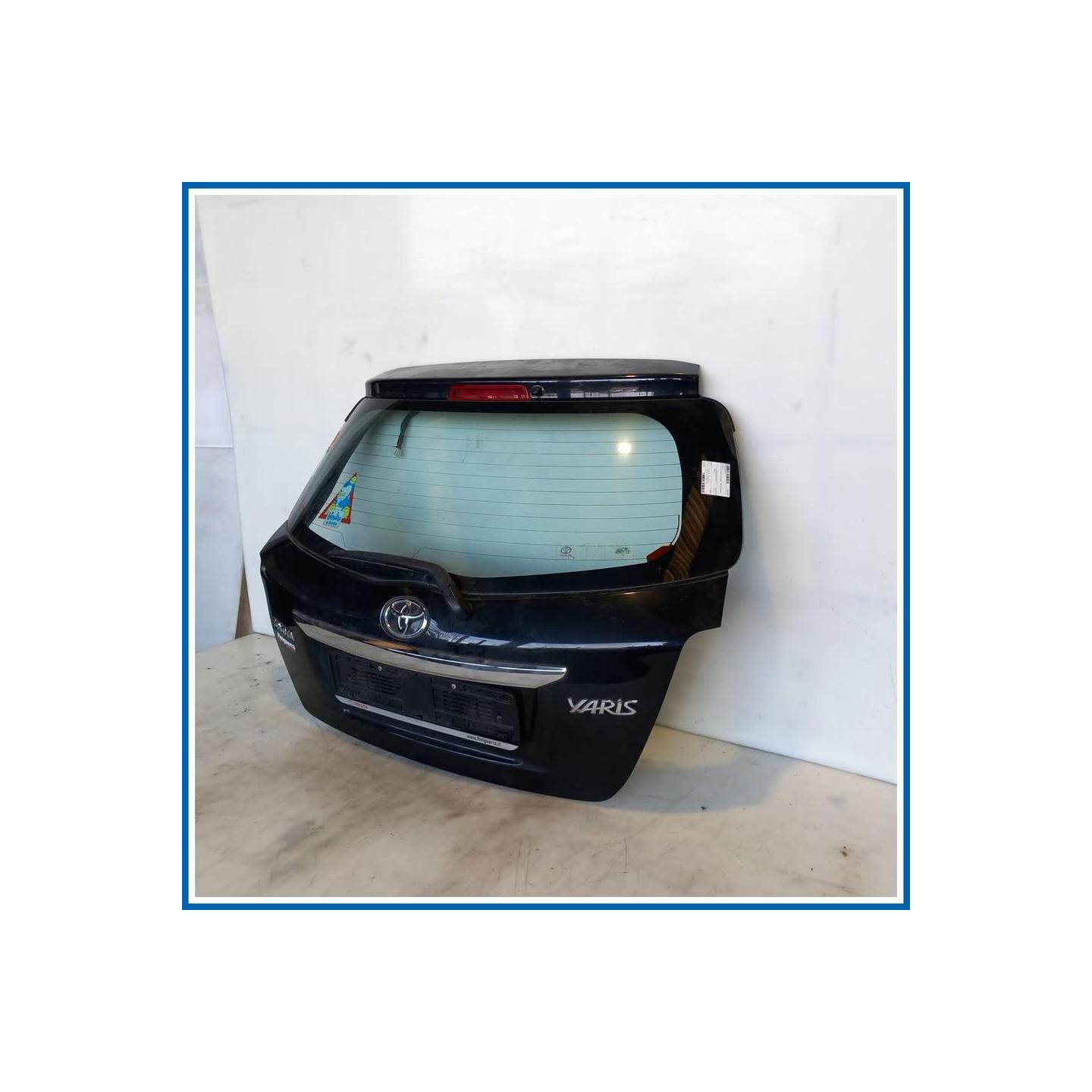 Portello post. TOYOTA Yaris IV