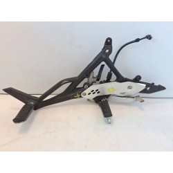 Piastra attacco pedana appoggiapiedi anteriore e posteriore Kawasaki ER-6N (12-16) ER-6N 25Kw Destro