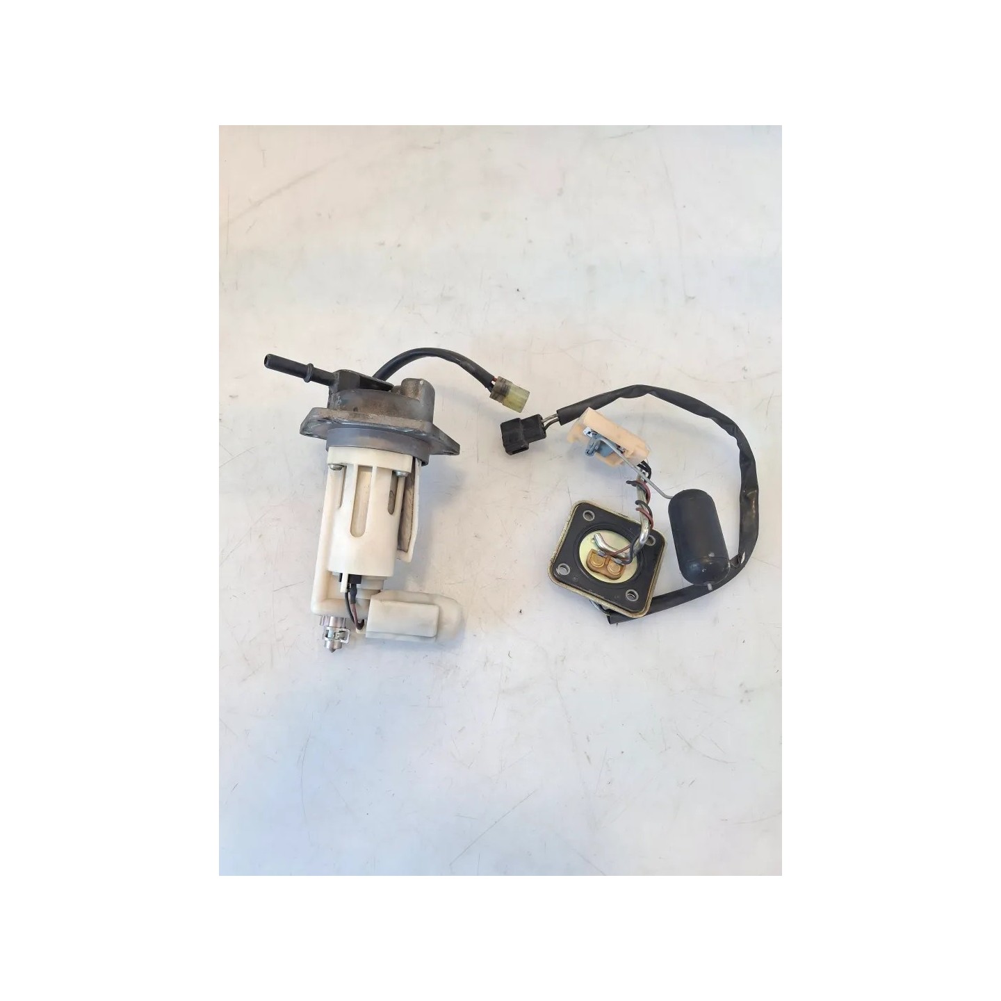 Pompa carburante c/trasduttore (galleggiante) Kawasaki ER-6N (12-16) ER-6N 25Kw 
