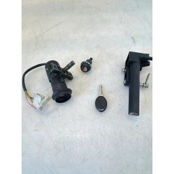 Commutatore avviamento e bloccasterzo Aprilia Scarabeo 50 2T (93-97) Scarabeo 50 2T 