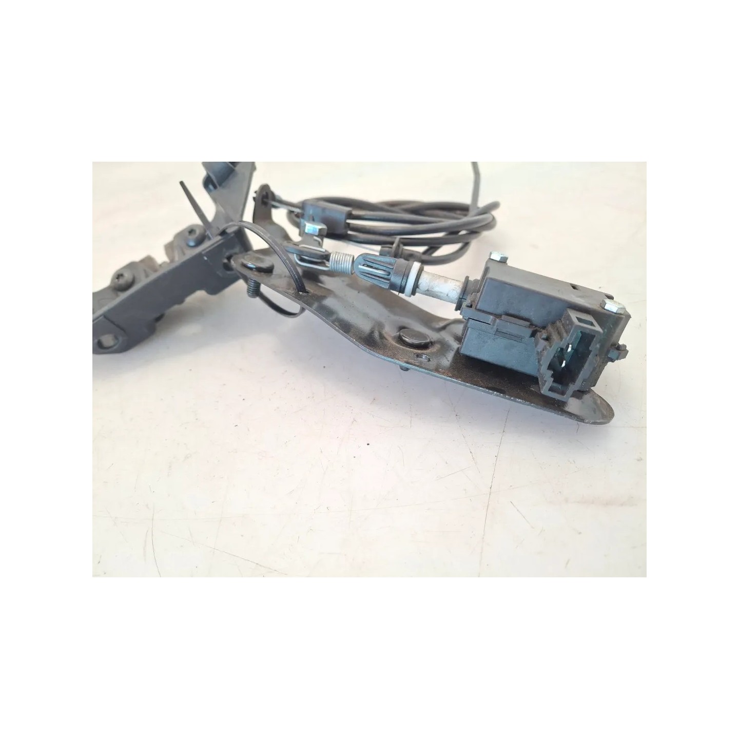 Serratura sella Piaggio Vespa 300 GTS hpe (E5) Vespa 300 GTS hpe Super ABS 