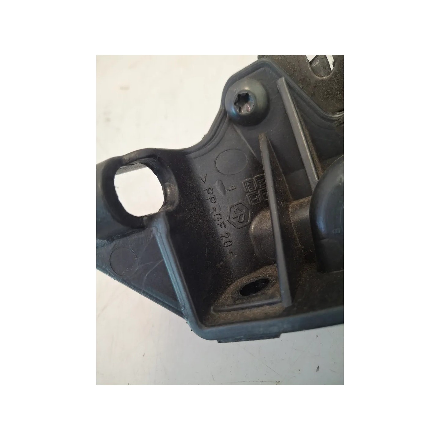 Serratura sella Piaggio Vespa 300 GTS hpe (E5) Vespa 300 GTS hpe Super ABS 