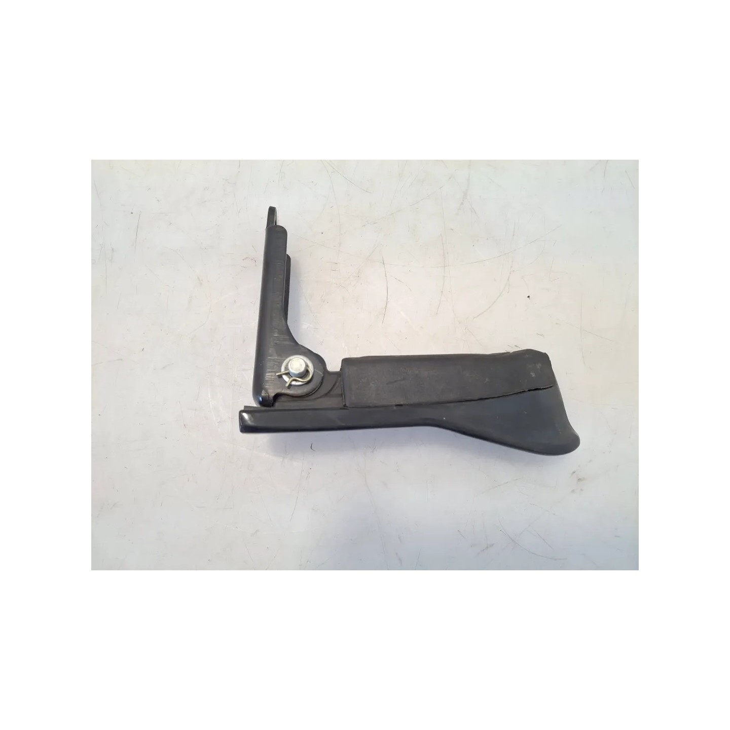 Pedana appoggiapiede posteriore completo Piaggio MP3 300 (14-21) MP3 300 hpe ABS Sinistro