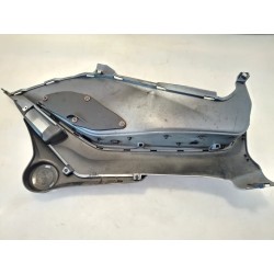 Pedana appoggiapiede anteriore Piaggio MP3 300 (14-21) MP3 300 hpe ABS Sinistro