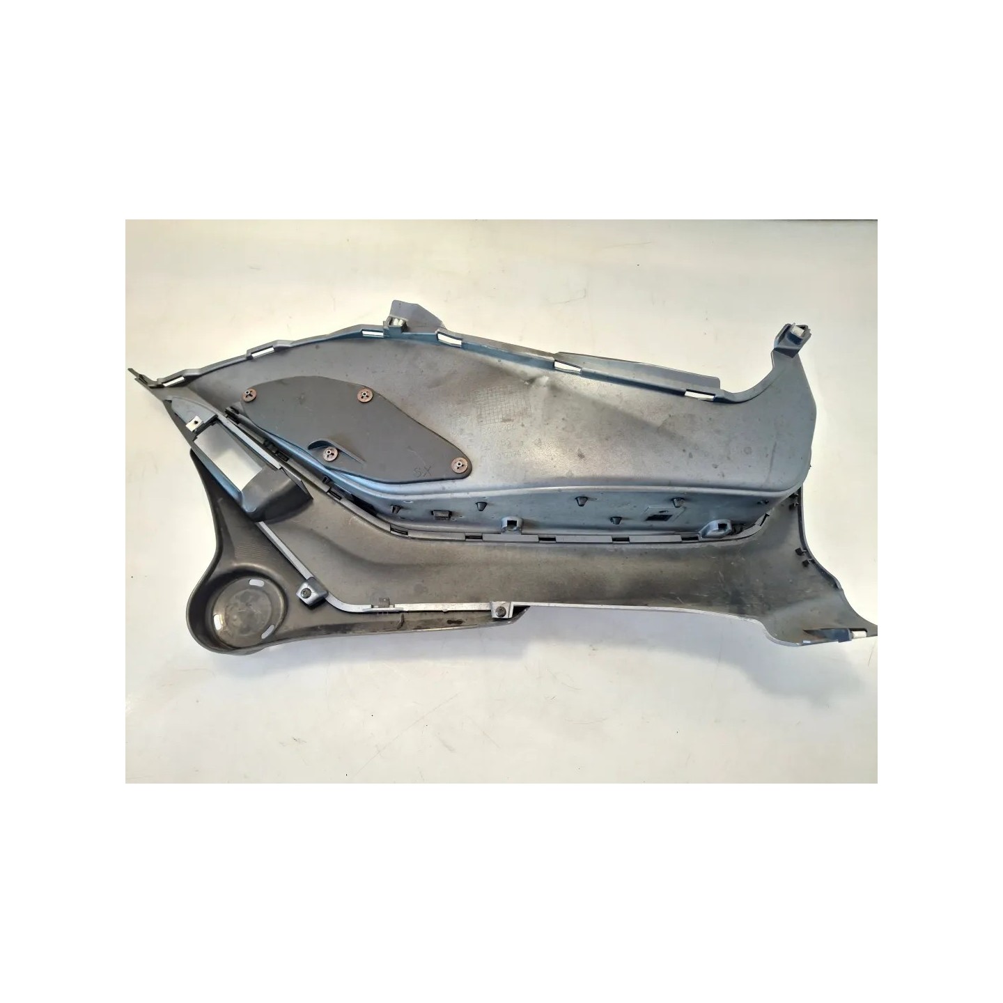 Pedana appoggiapiede anteriore Piaggio MP3 300 (14-21) MP3 300 hpe ABS Sinistro