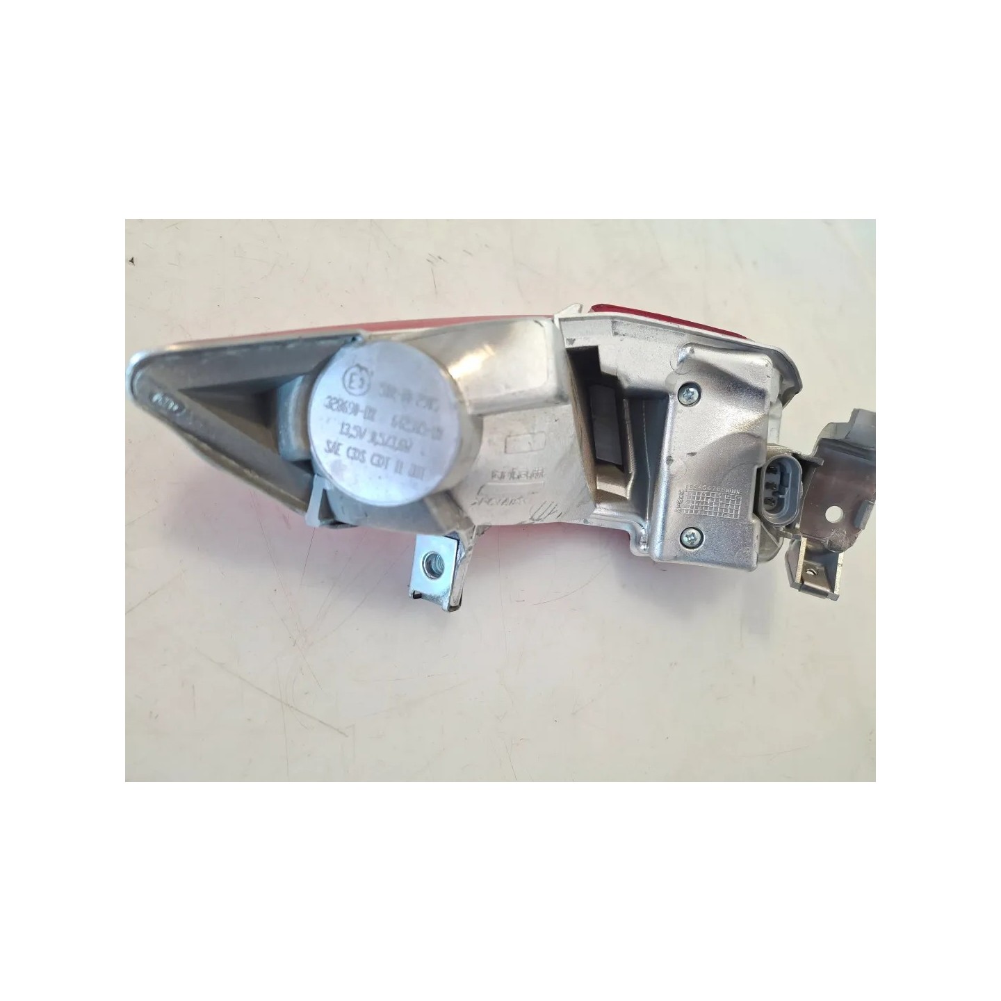 Fanale posteriore Piaggio MP3 300 (14-21) MP3 300 hpe ABS Destro