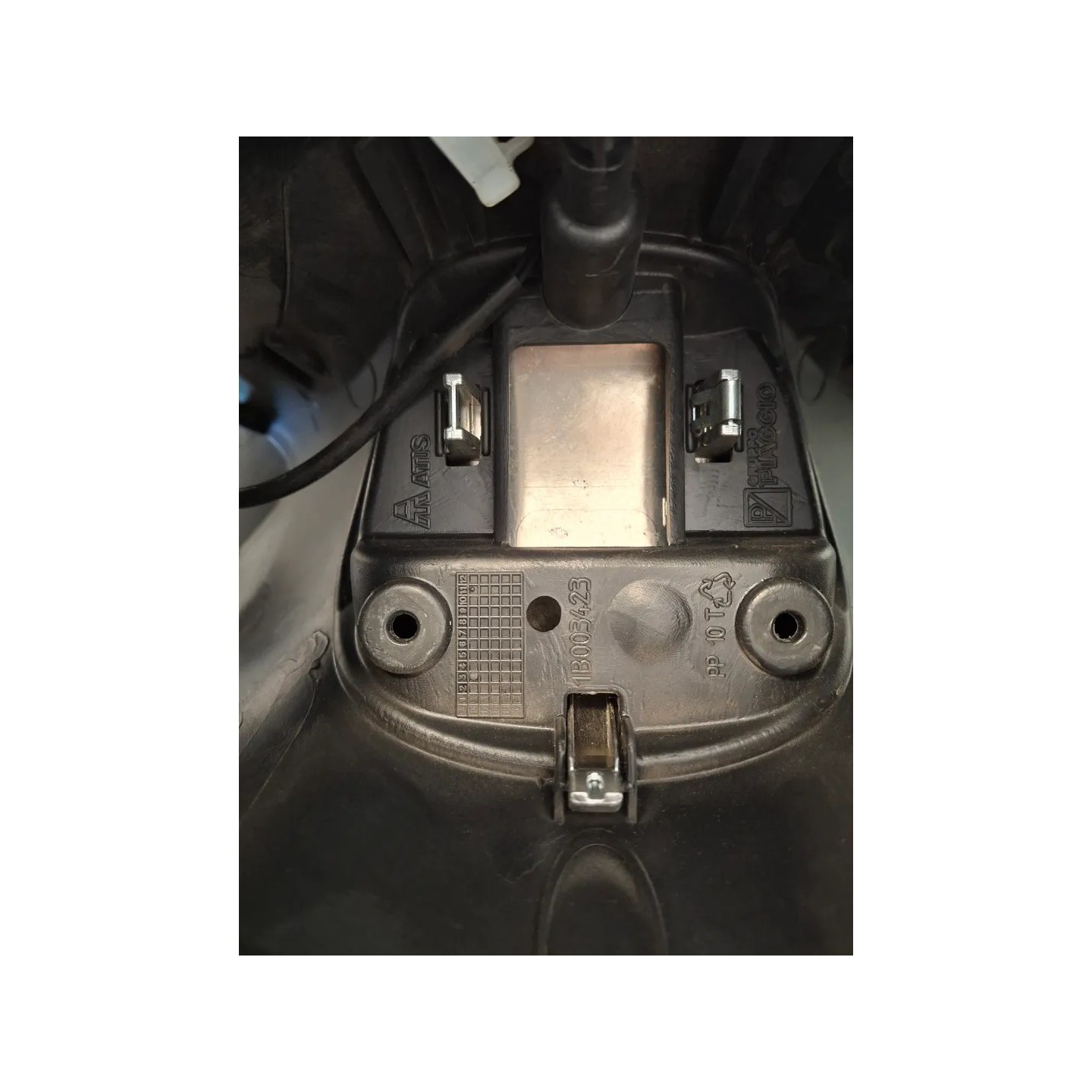 Protezione superiore manubrio Piaggio MP3 300 (14-21) MP3 300 hpe ABS 