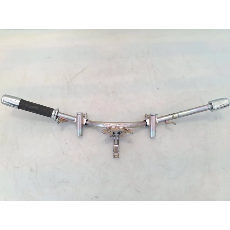 Manubrio Piaggio Vespa 300 GTS hpe (E5) Vespa 300 GTS hpe Super ABS 