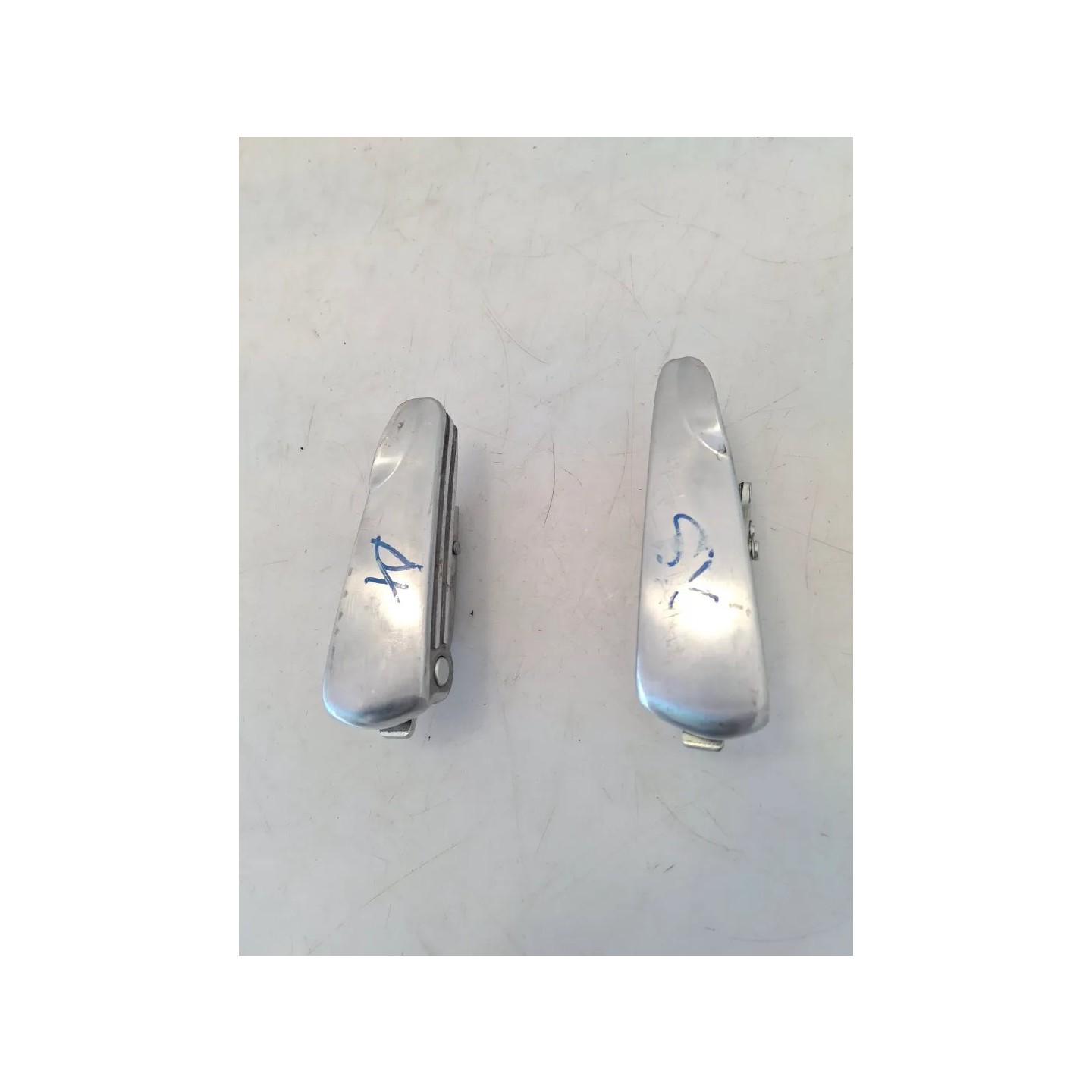 Pedana appoggiapiede posteriore Piaggio Vespa 300 GTS hpe (E5) Vespa 300 GTS hpe Super ABS 