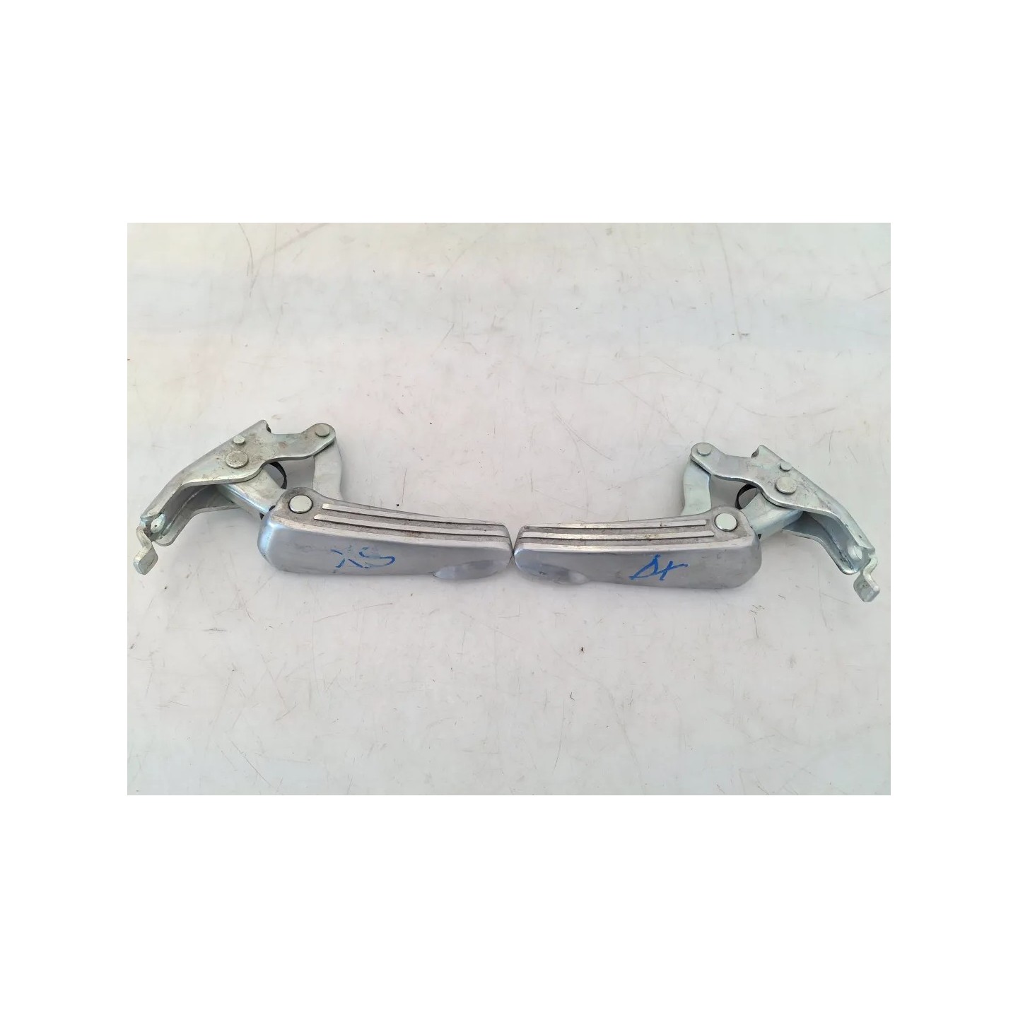 Pedana appoggiapiede posteriore Piaggio Vespa 300 GTS hpe (E5) Vespa 300 GTS hpe Super ABS 