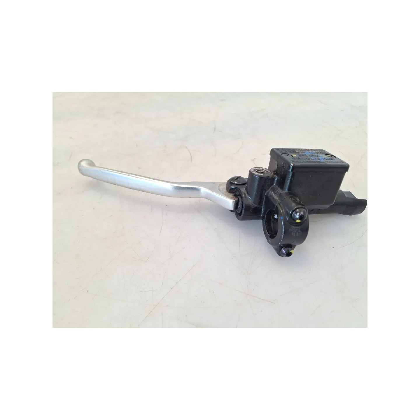Pompa con serbatoio liquido freni posteriore con leva Piaggio Vespa 300 GTS hpe (E5) Vespa 300 GTS hpe Super ABS 
