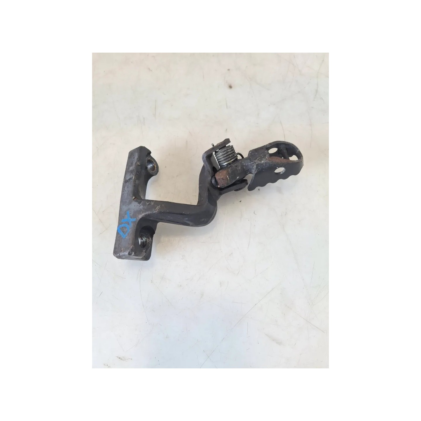 Pedana appoggiapiede anteriore completo Honda XL XL Destro