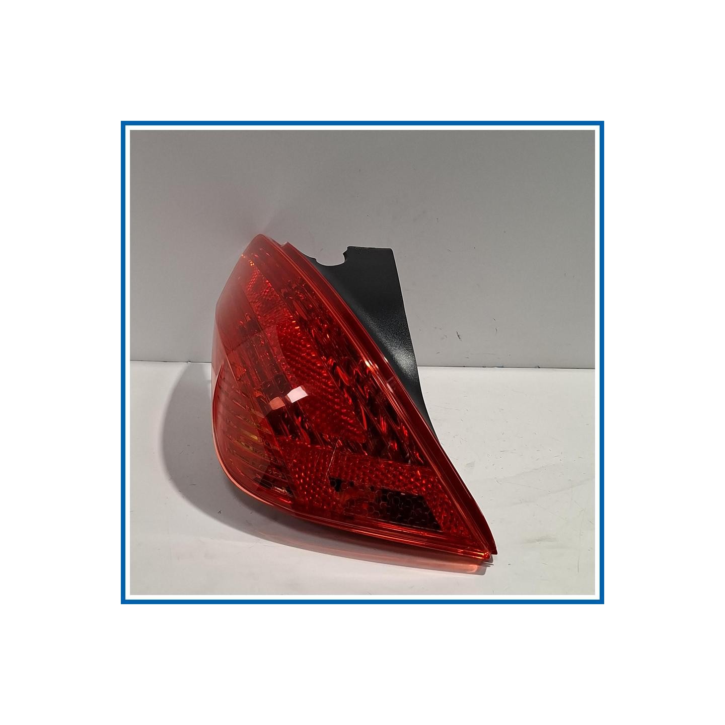 Fanale post. sx. PEUGEOT 308 I