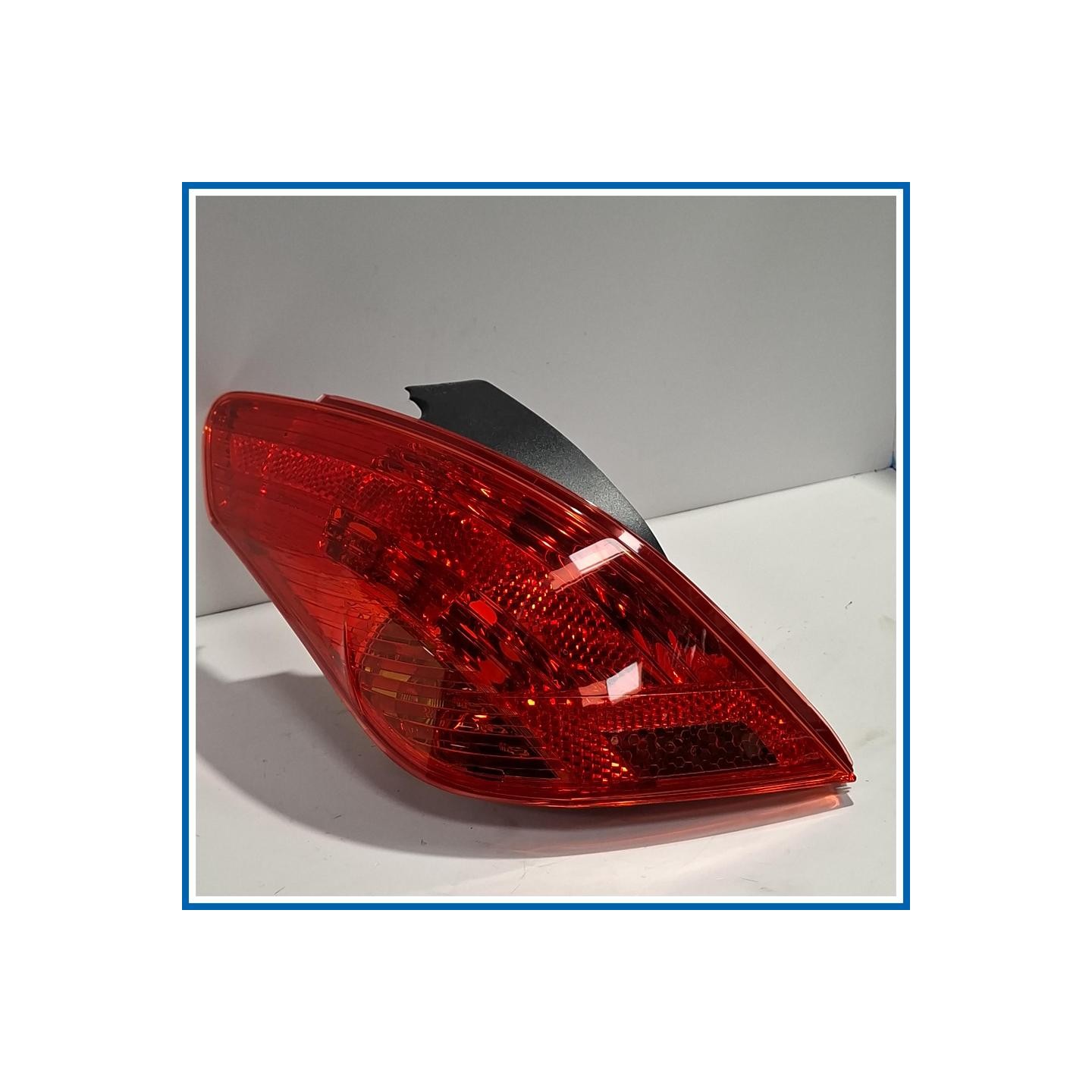 Fanale post. sx. PEUGEOT 308 I