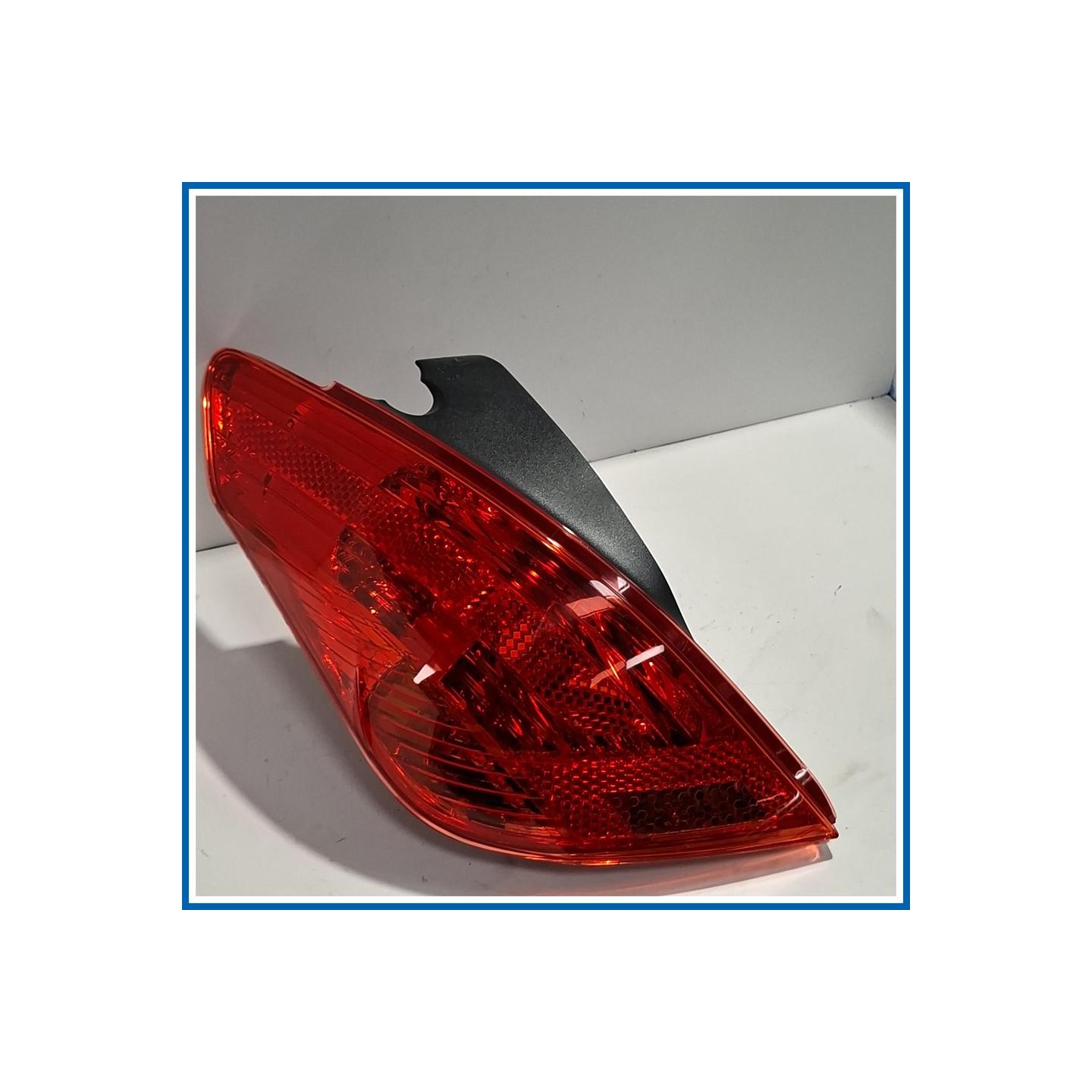 Fanale post. sx. PEUGEOT 308 I