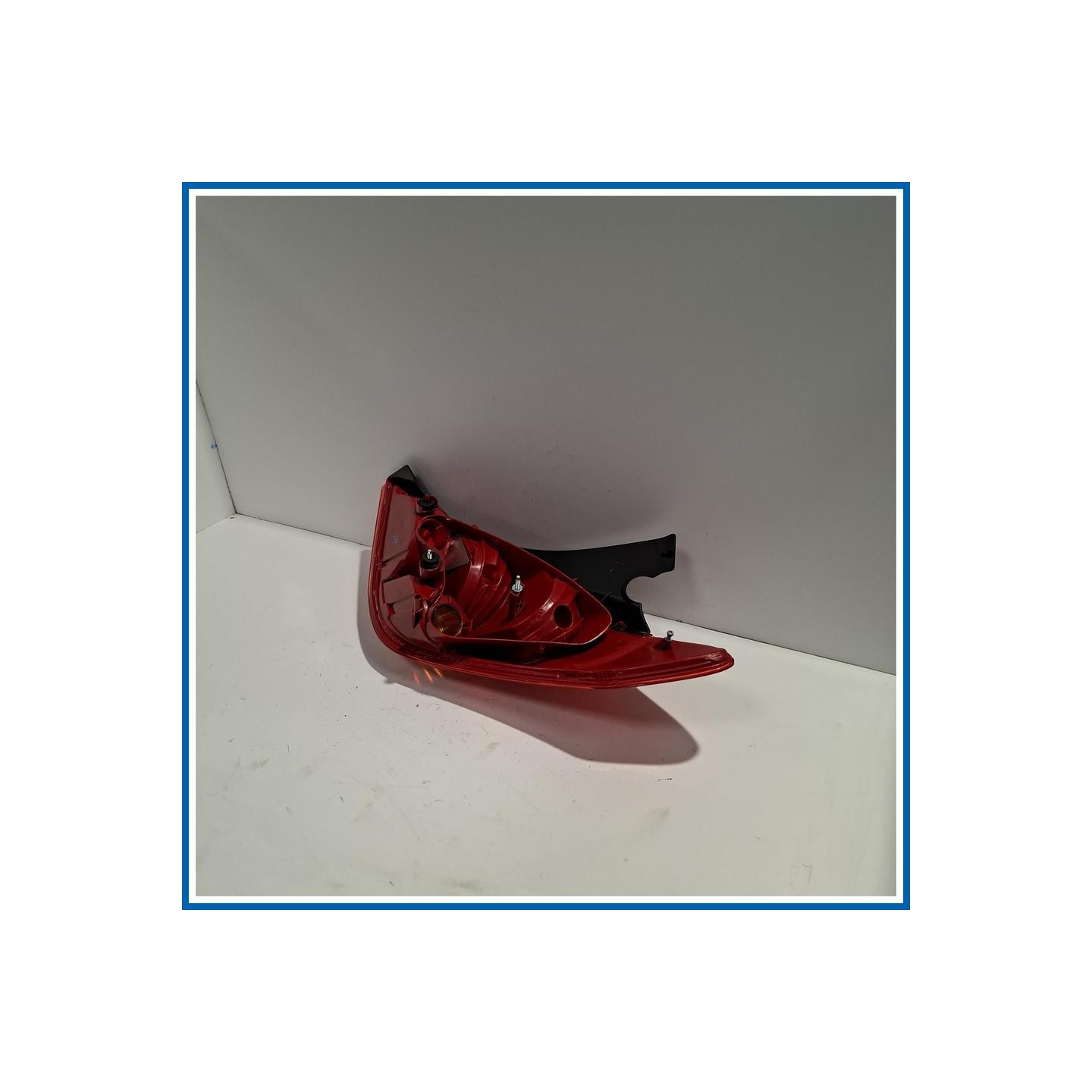 Fanale post. sx. PEUGEOT 308 I
