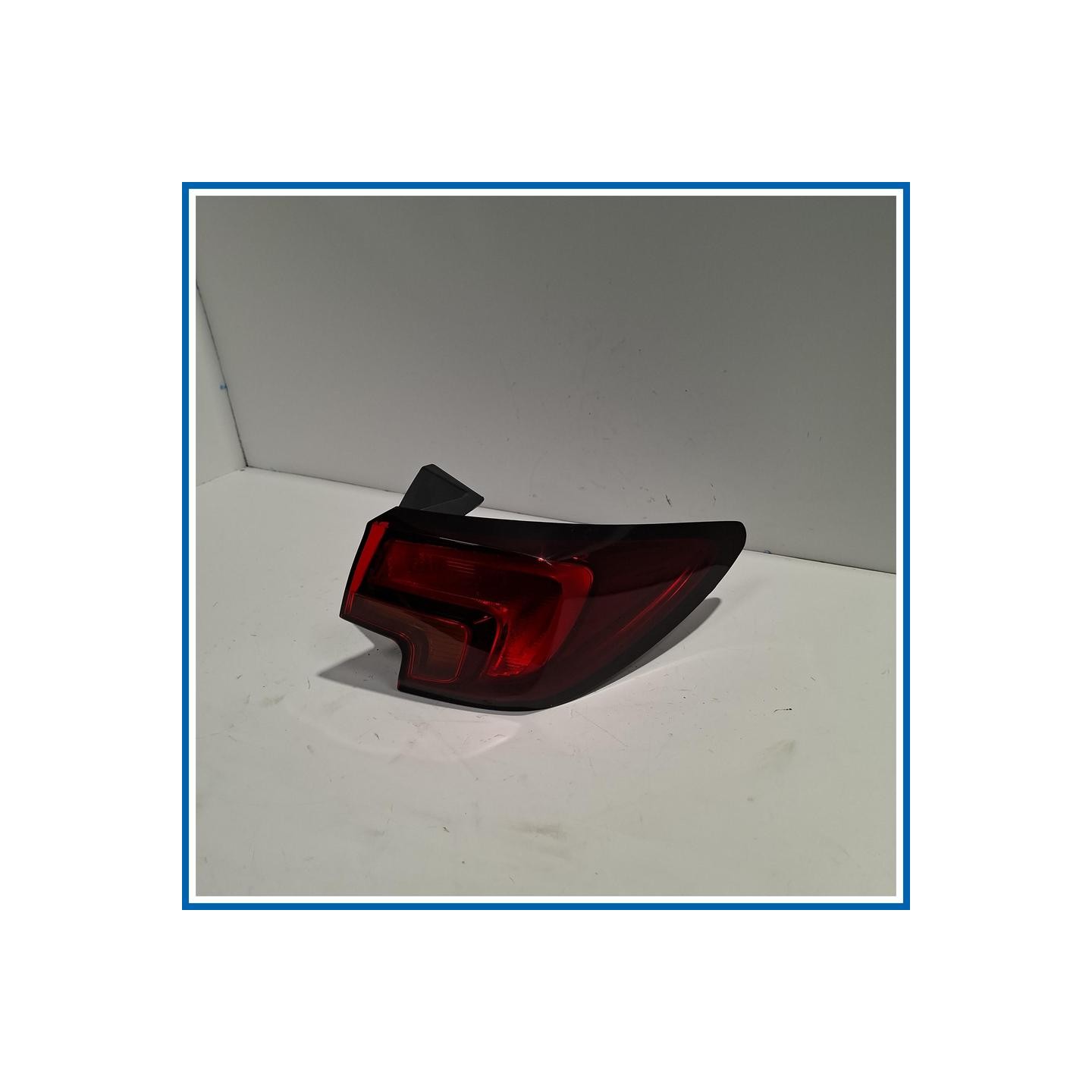 Fanale est. post. dx. OPEL Astra K