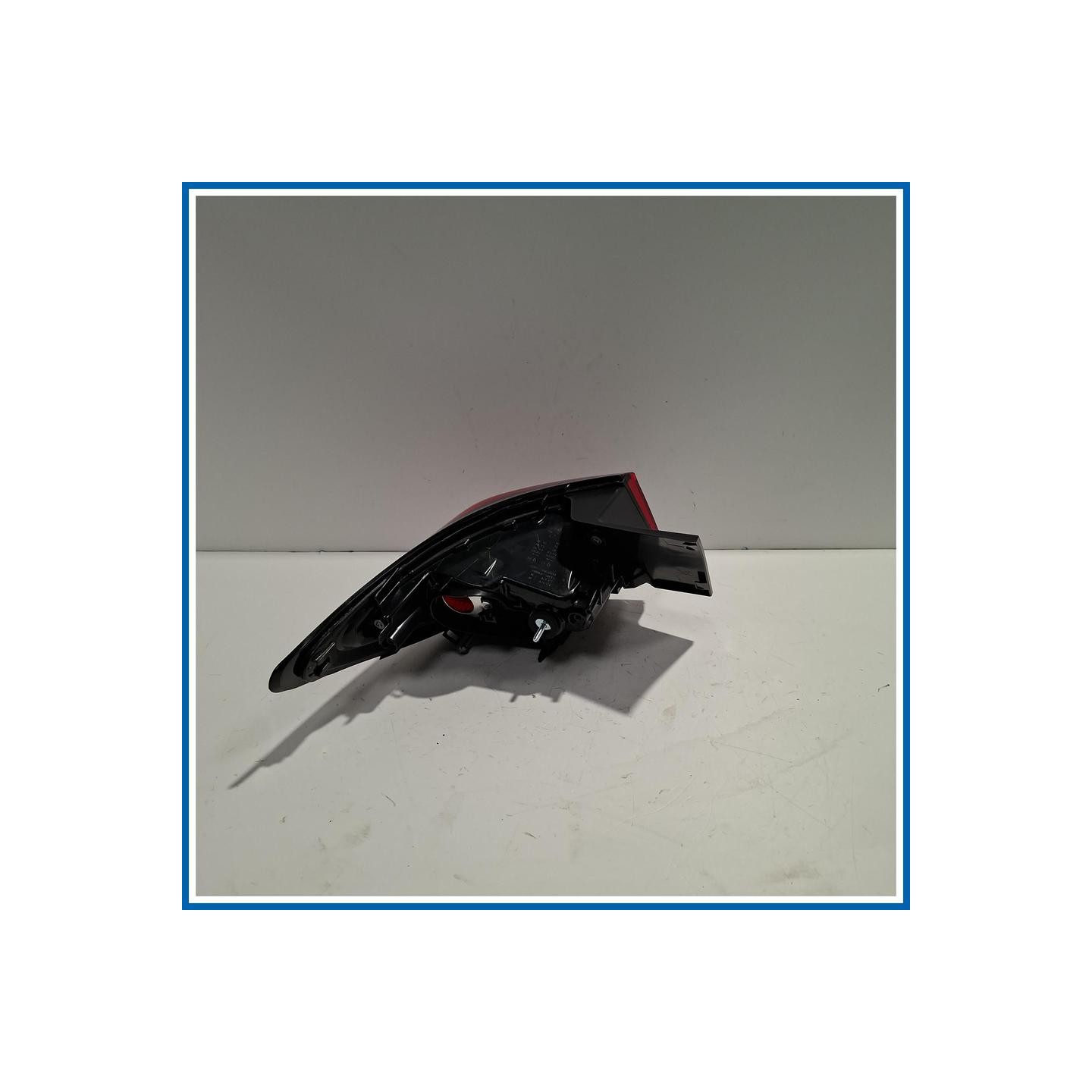 Fanale est. post. dx. OPEL Astra K